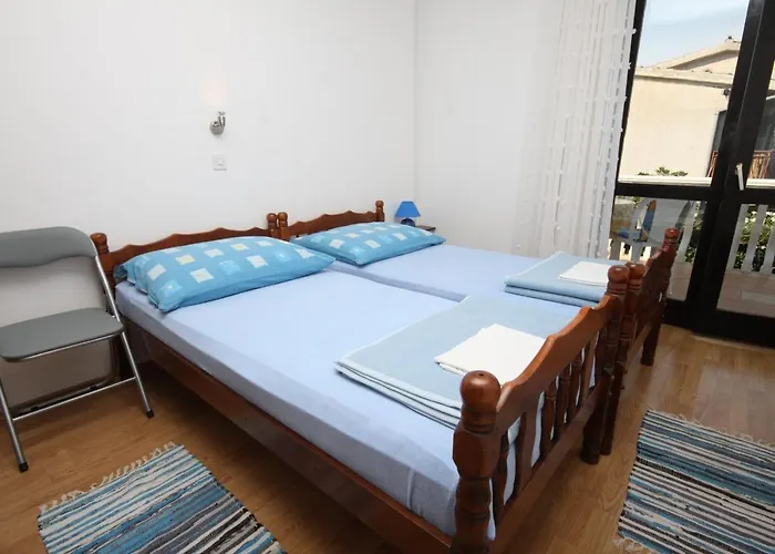 Apartments And Rooms By The Sea Starigrad, Paklenica - 6588 Starigrad Paklenica