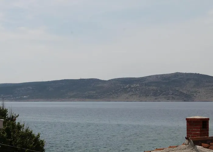 Affittacamere And By The Sea Starigrad, Paklenica - 6588 3*