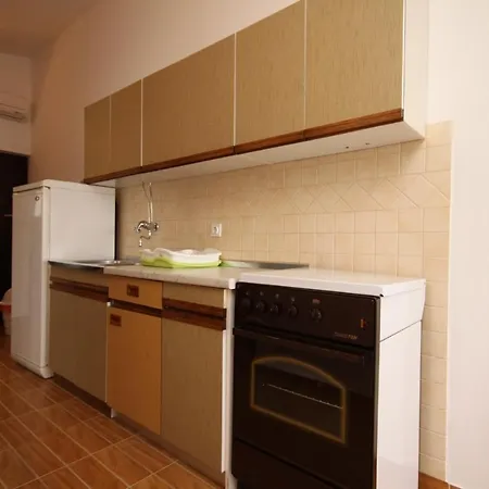 Gasthuis And By The Sea Starigrad, Paklenica - 6588 3*