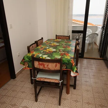 Apartments And Rooms By The Sea Starigrad, Paklenica - 6588 Gostinjska kuća Starigrad Paklenica