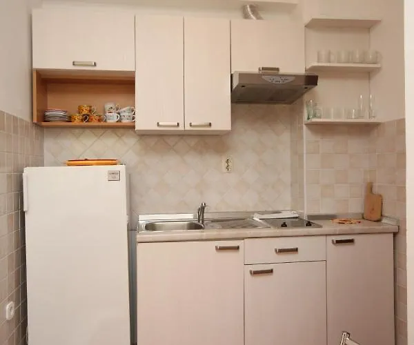 Maison d'hôtes And By The Sea Starigrad, Paklenica - 6588 3*